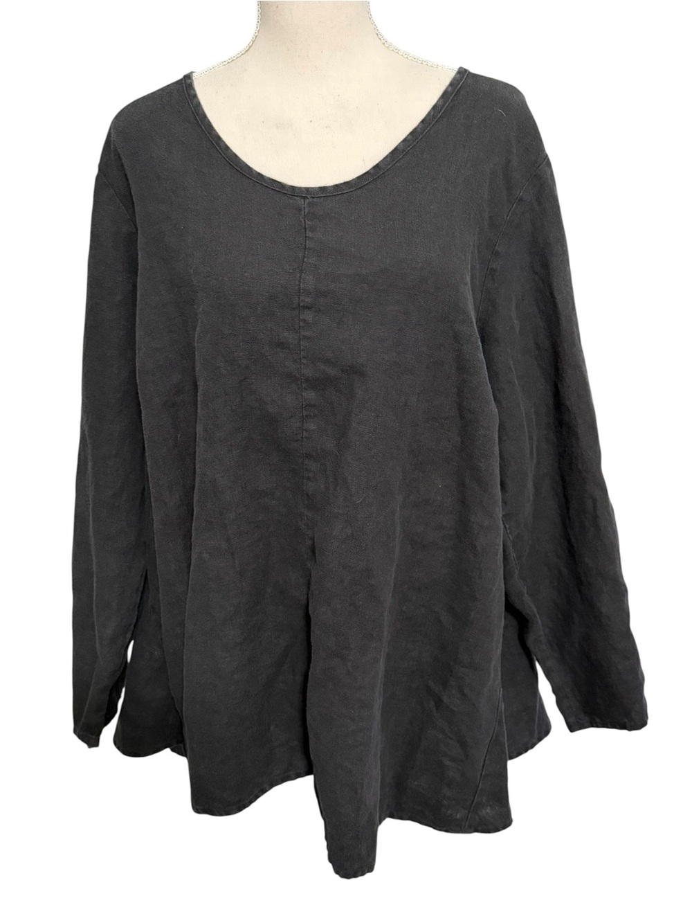 Flax Women's Tunic Top in black
